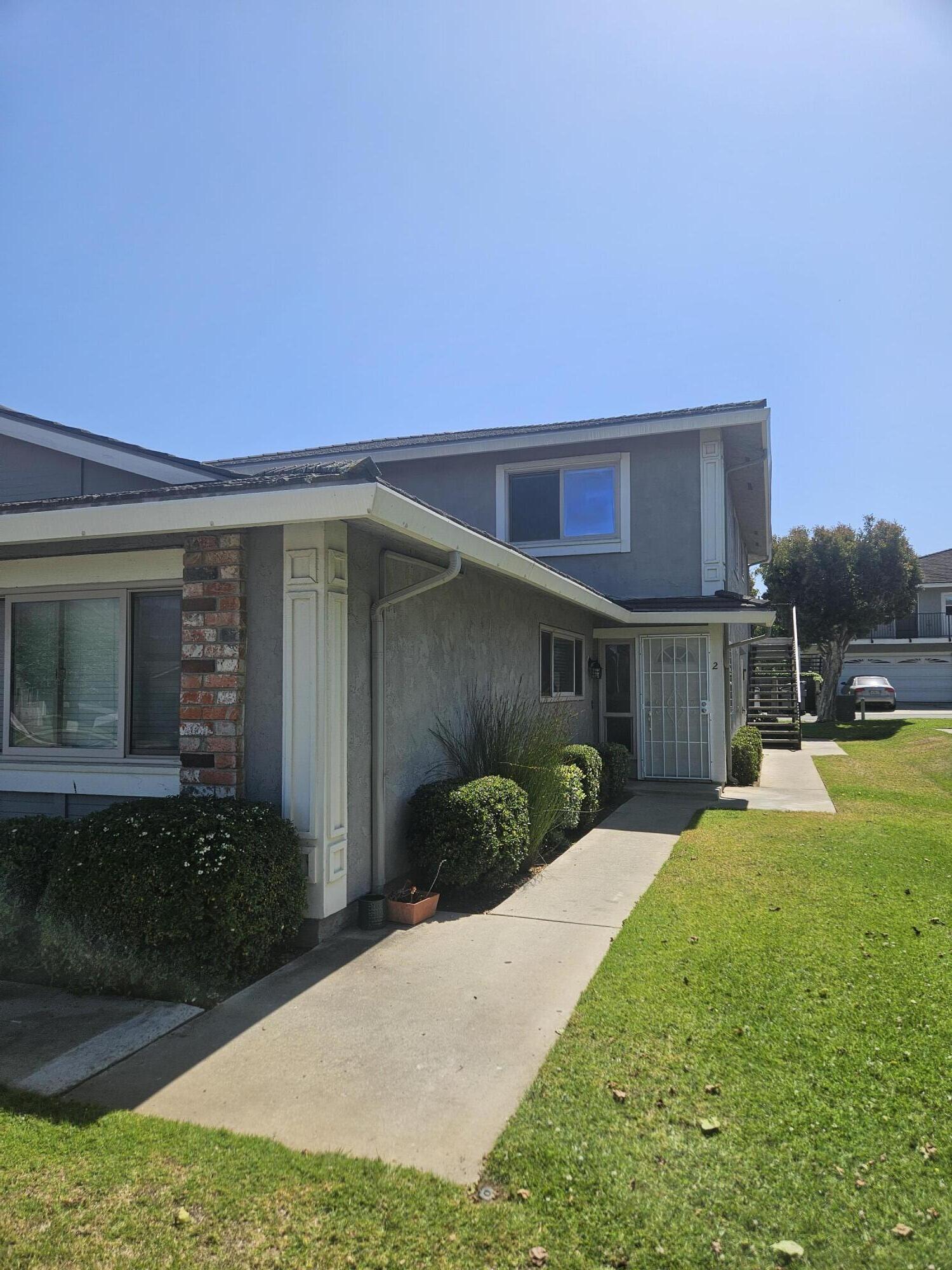 5985 Hickory Street, 2