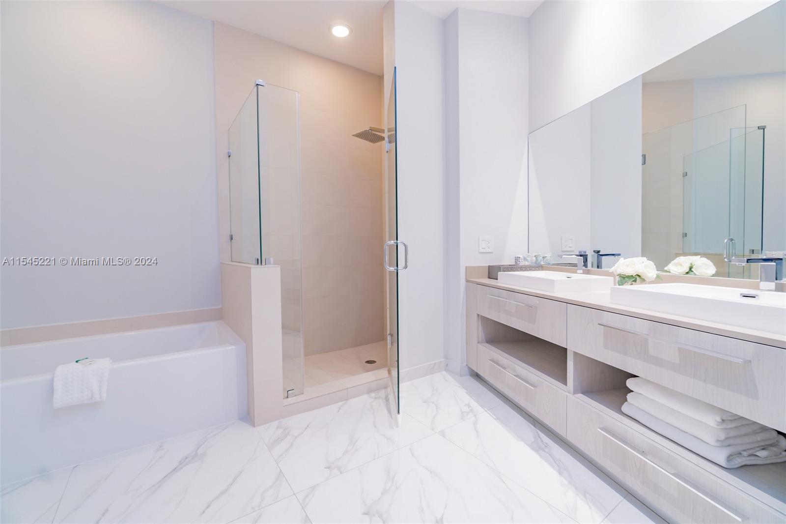 4111 S Ocean Dr Unit: UPH1