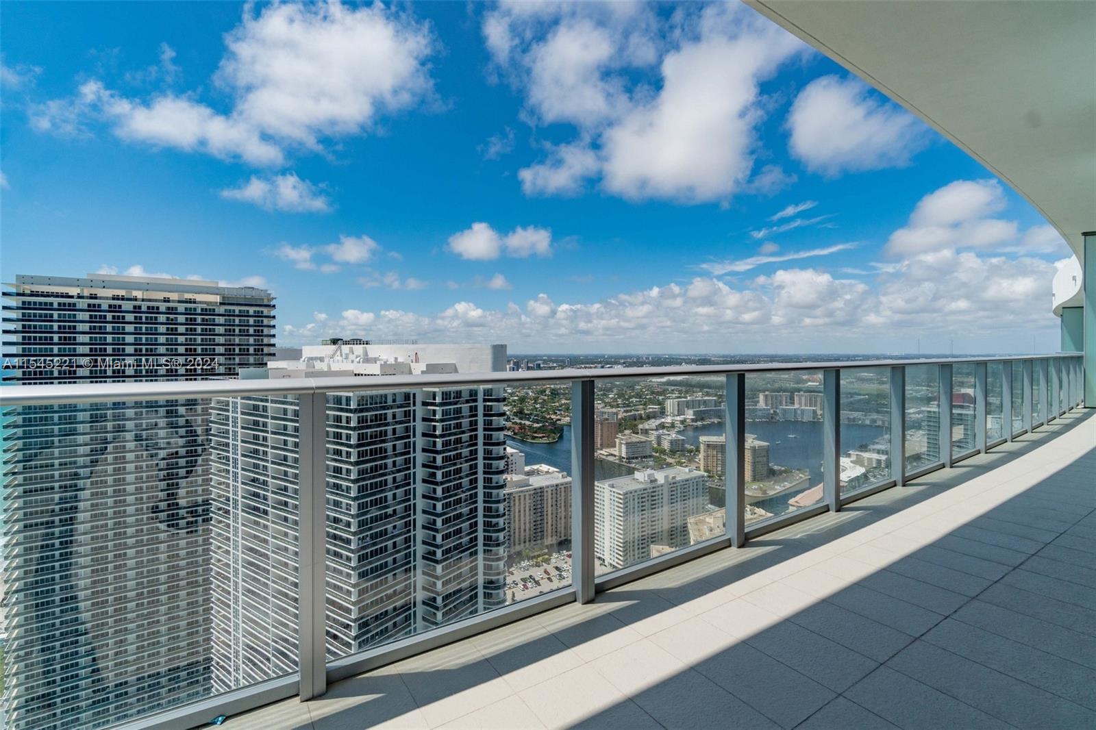 4111 S Ocean Dr Unit: UPH1