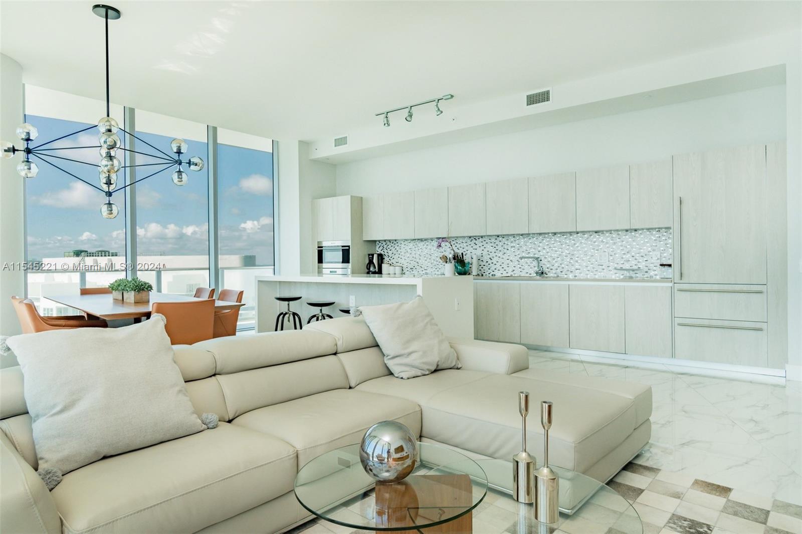4111 S Ocean Dr Unit: UPH1