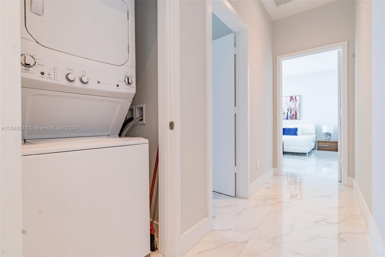 4111 S Ocean Dr Unit: UPH1