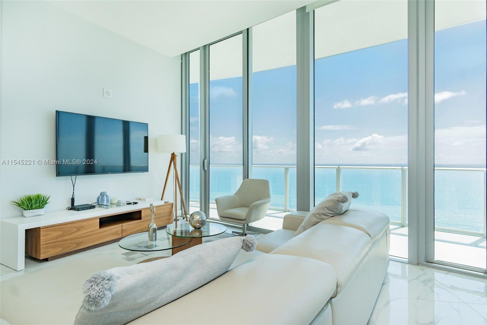 4111 S Ocean Dr Unit: UPH1