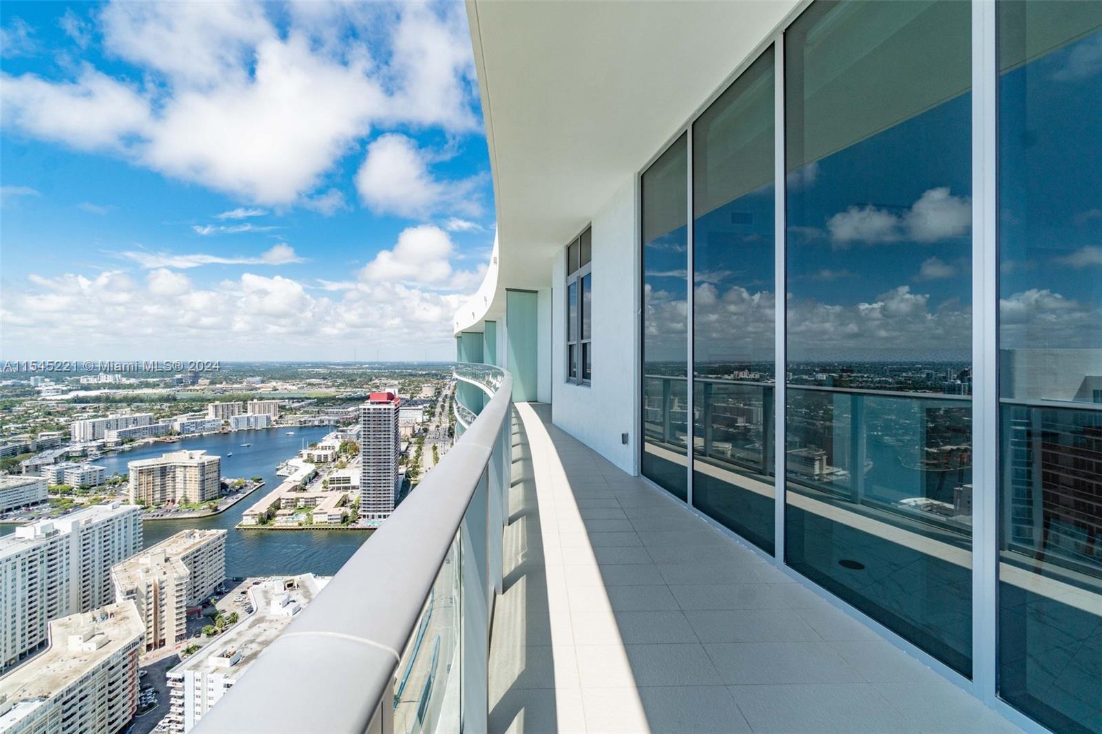 4111 S Ocean Dr Unit: UPH1