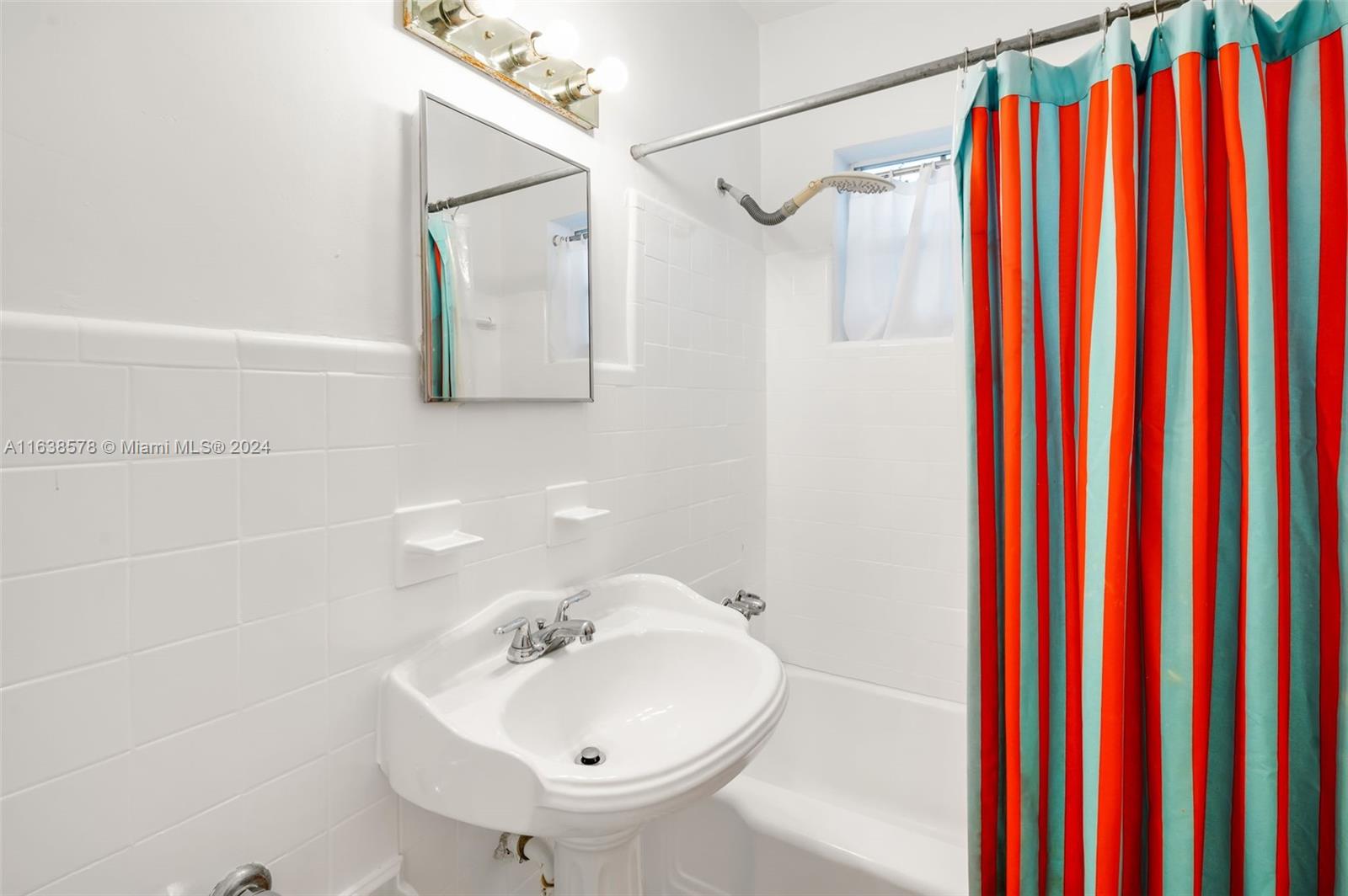 1551 Michigan Ave # 12