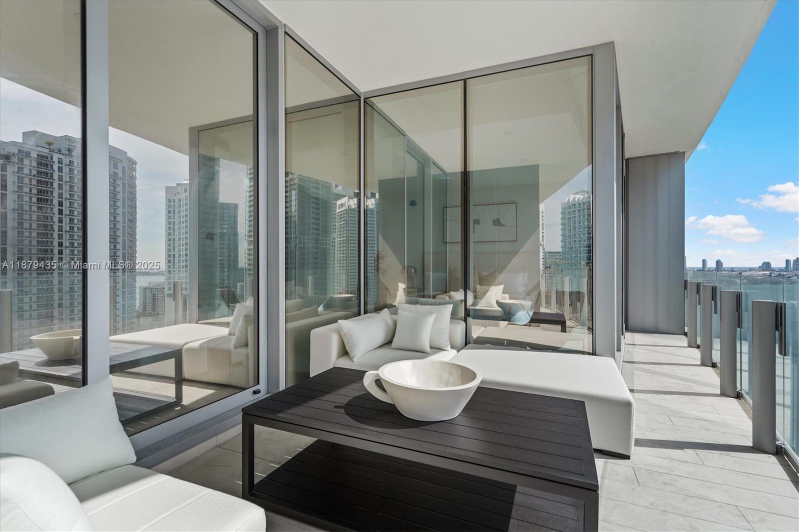 300 Biscayne Blvd Way # 2205
