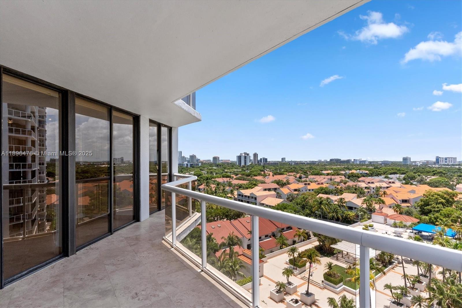 3610 Yacht Club Dr # 1116