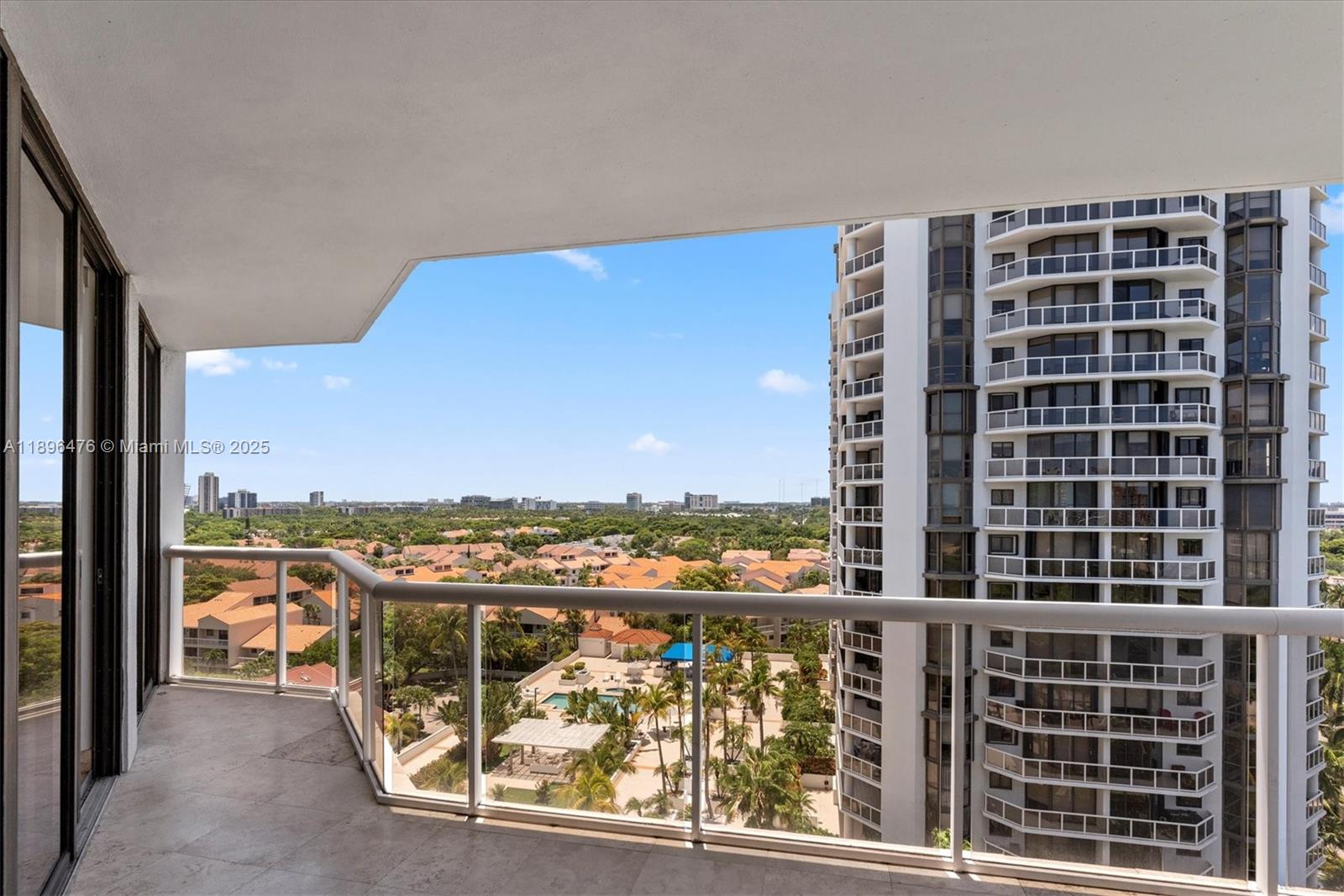 3610 Yacht Club Dr # 1116