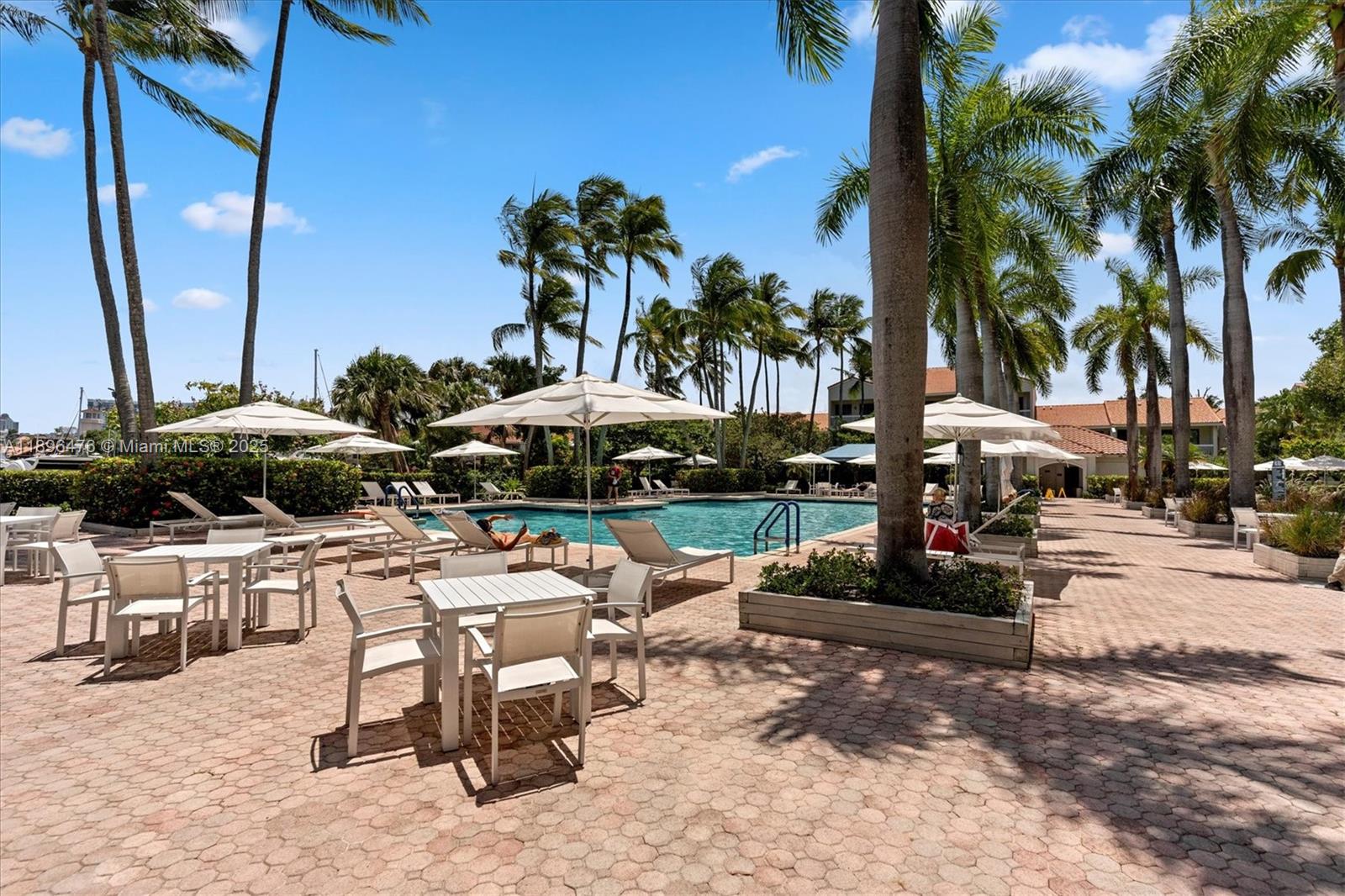 3610 Yacht Club Dr # 1116