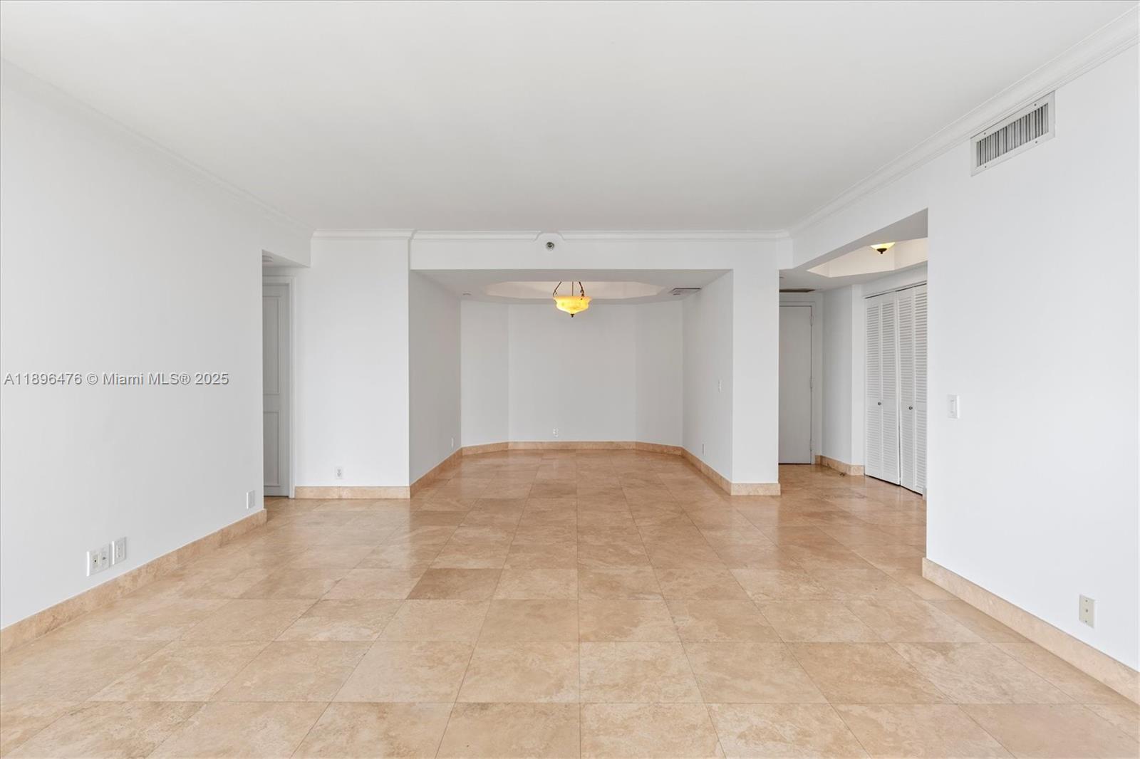 3610 Yacht Club Dr # 1116