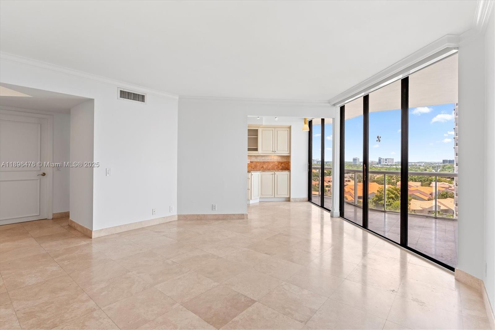 3610 Yacht Club Dr # 1116