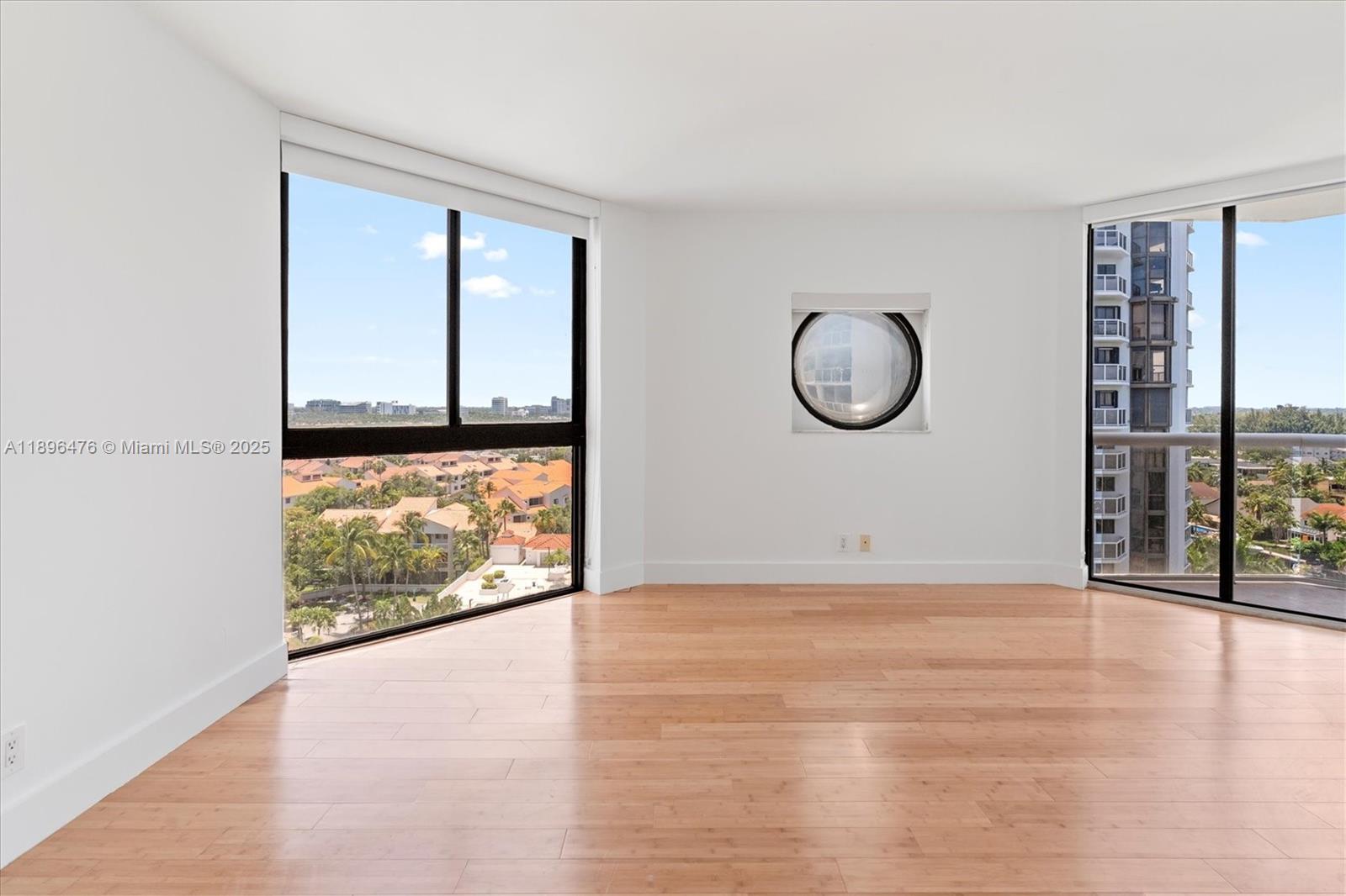 3610 Yacht Club Dr # 1116