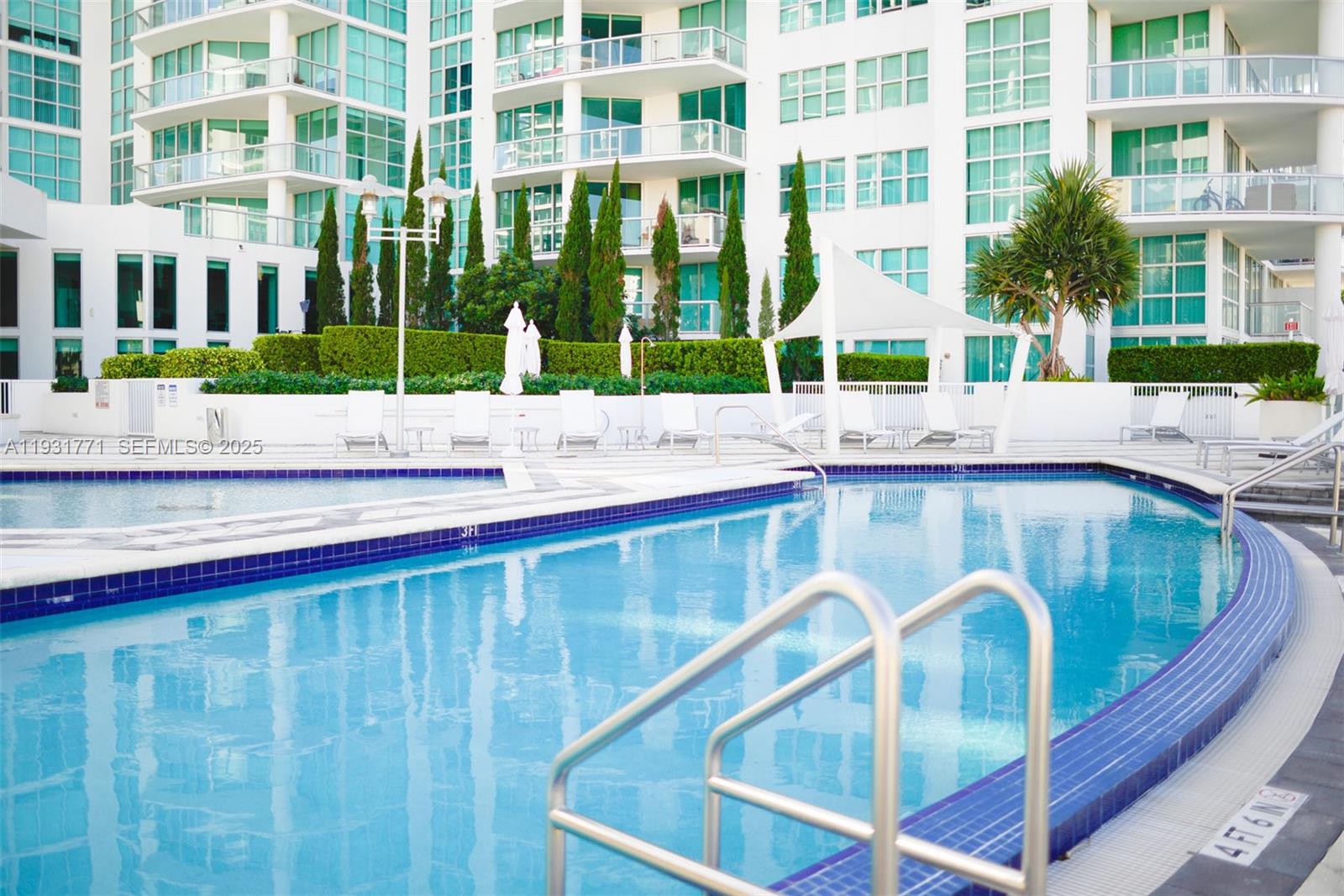 3131 NE 188th St # 1213 Unit: 1-1213