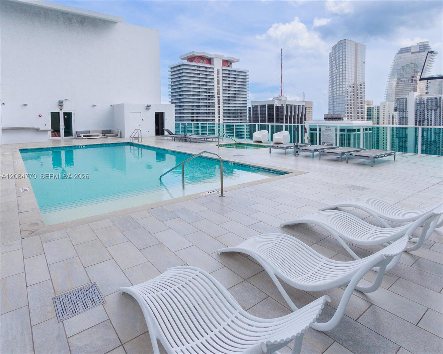 133 NE 2nd Ave # 1509