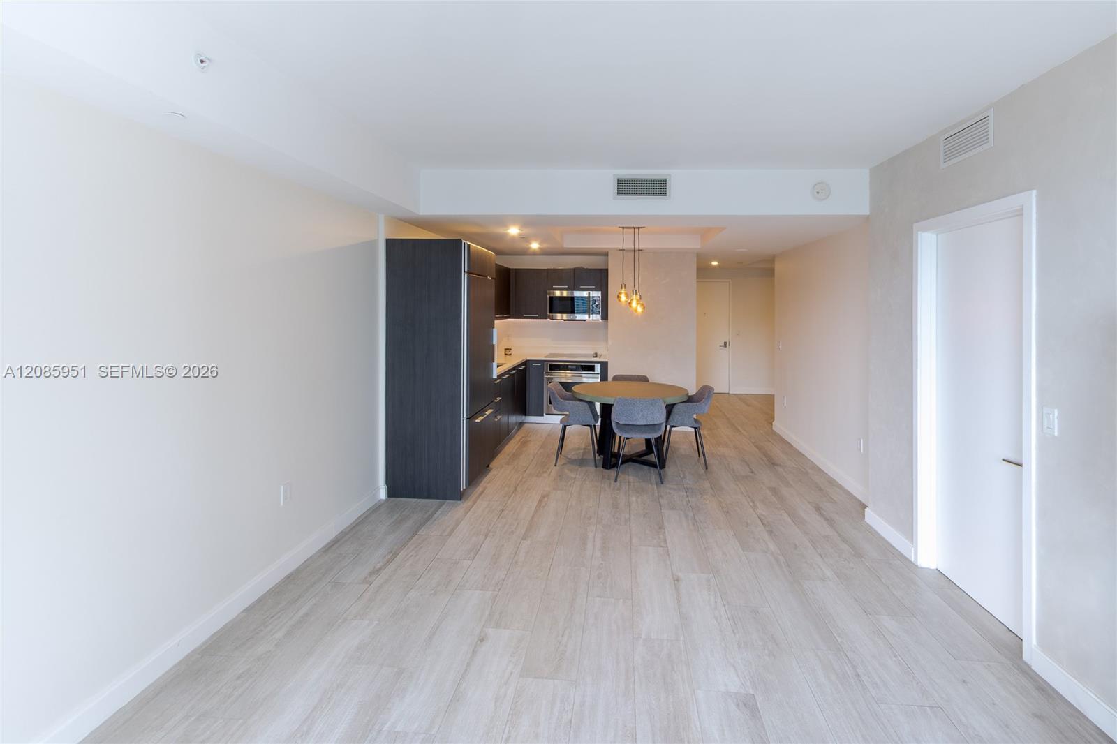 45 SW 9th St # 3105
