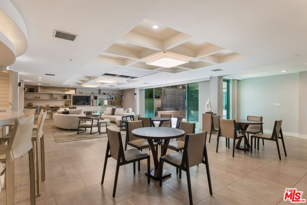 951 Ocean Ave Unit: 404