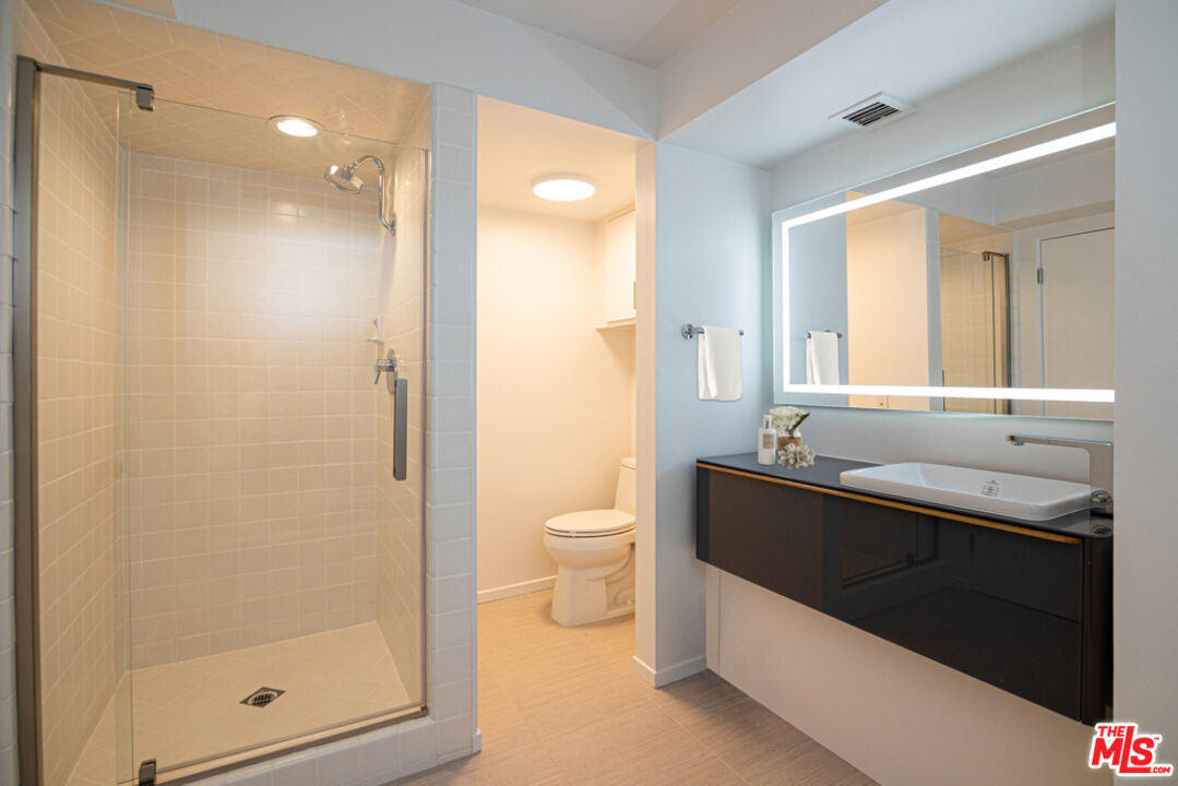 10590 Wilshire Blvd Unit: 704