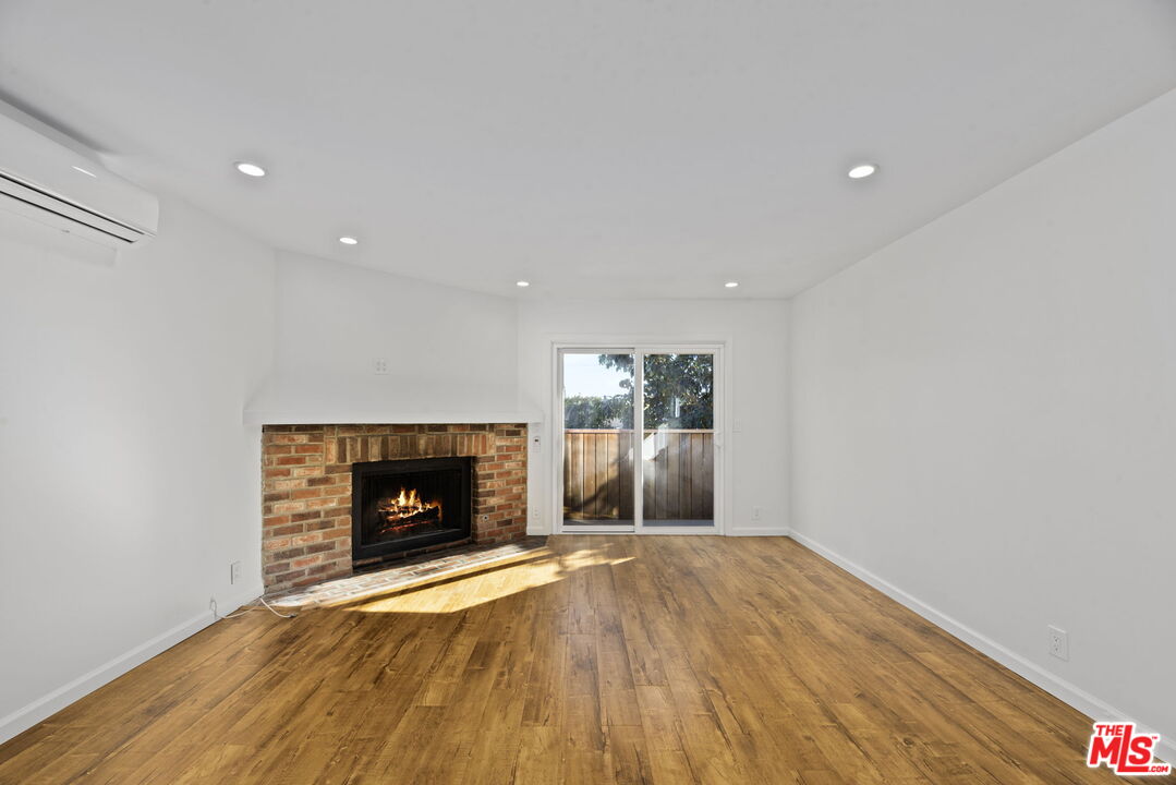12219 Culver Blvd Unit: 2