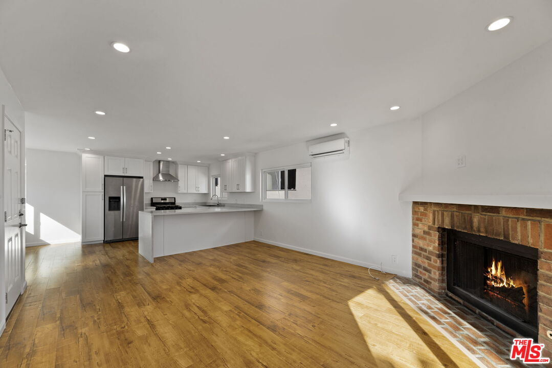 12219 Culver Blvd Unit: 2