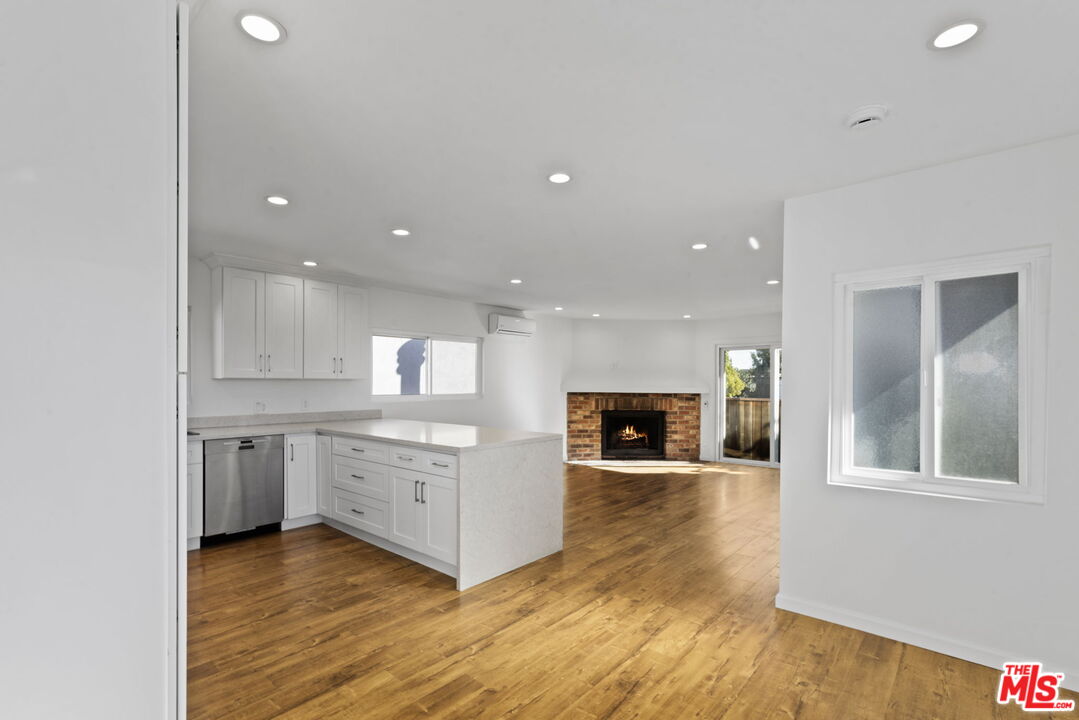 12219 Culver Blvd Unit: 2