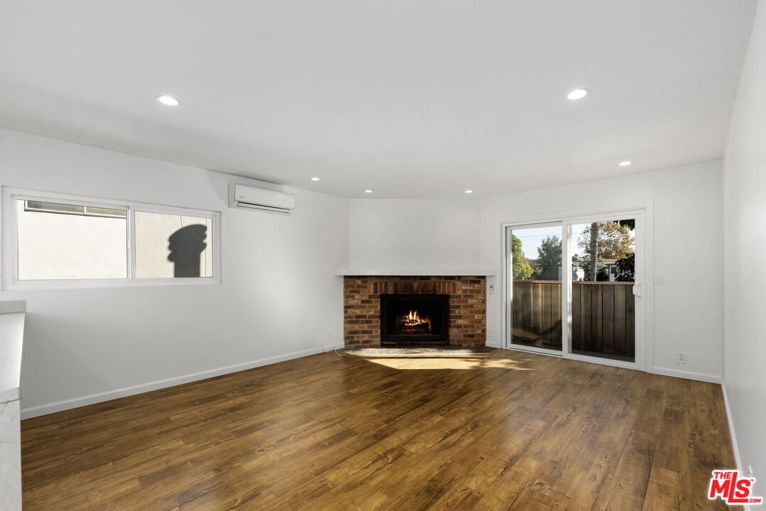 12219 Culver Blvd Unit: 2