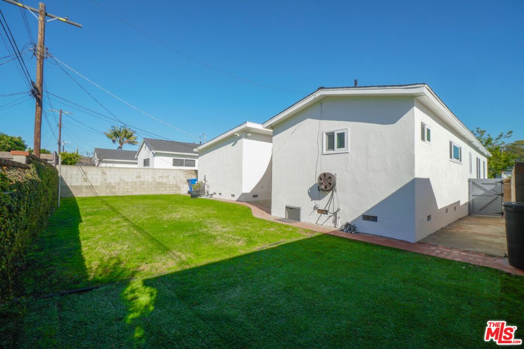 2739 Ceilhunt Ave
