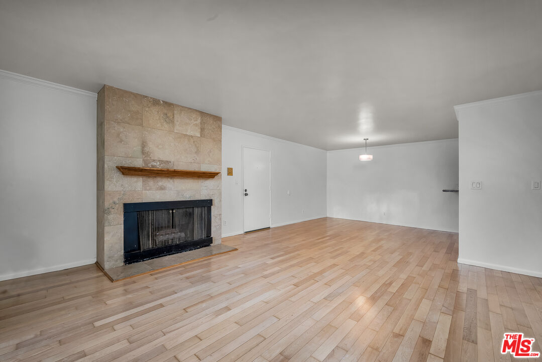 1252 11th St Unit: 101