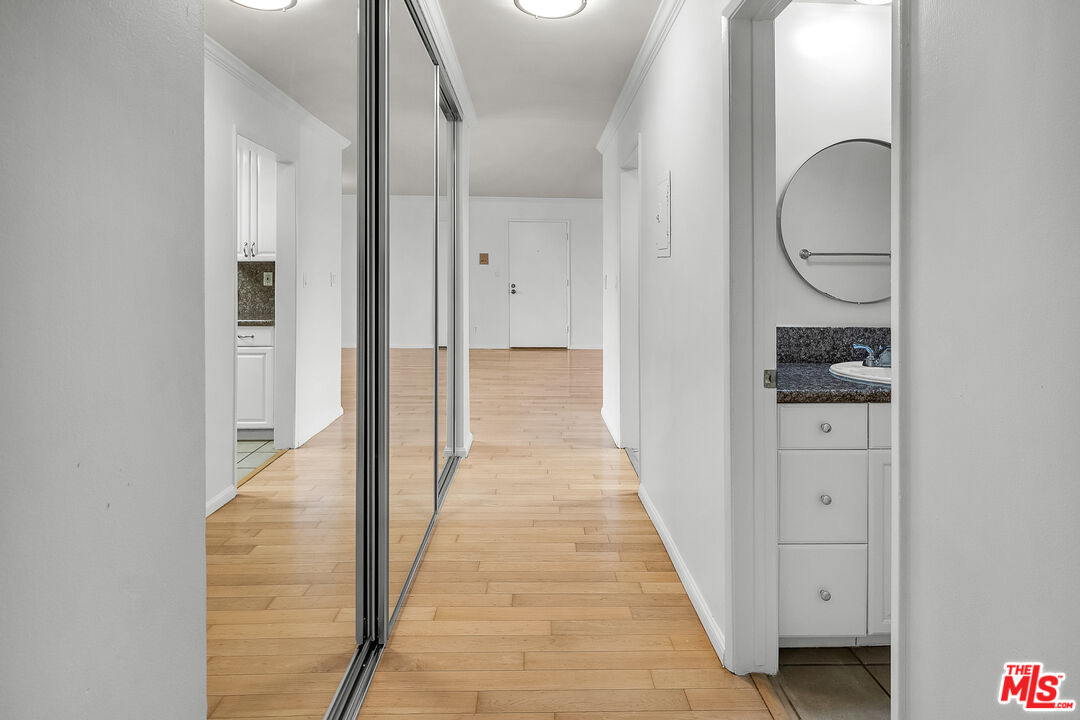 1252 11th St Unit: 101