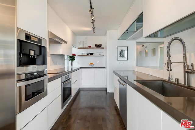 201 Ocean Ave Unit: 504B