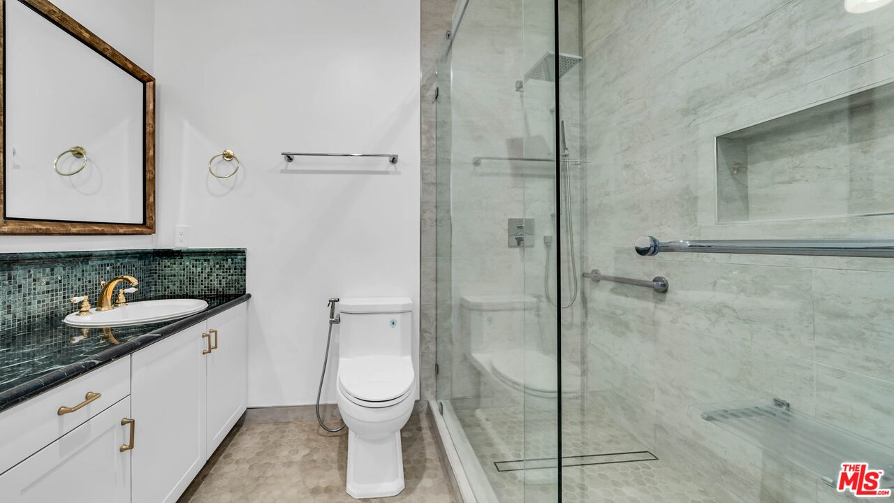 10475 Ashton Ave Unit: 302