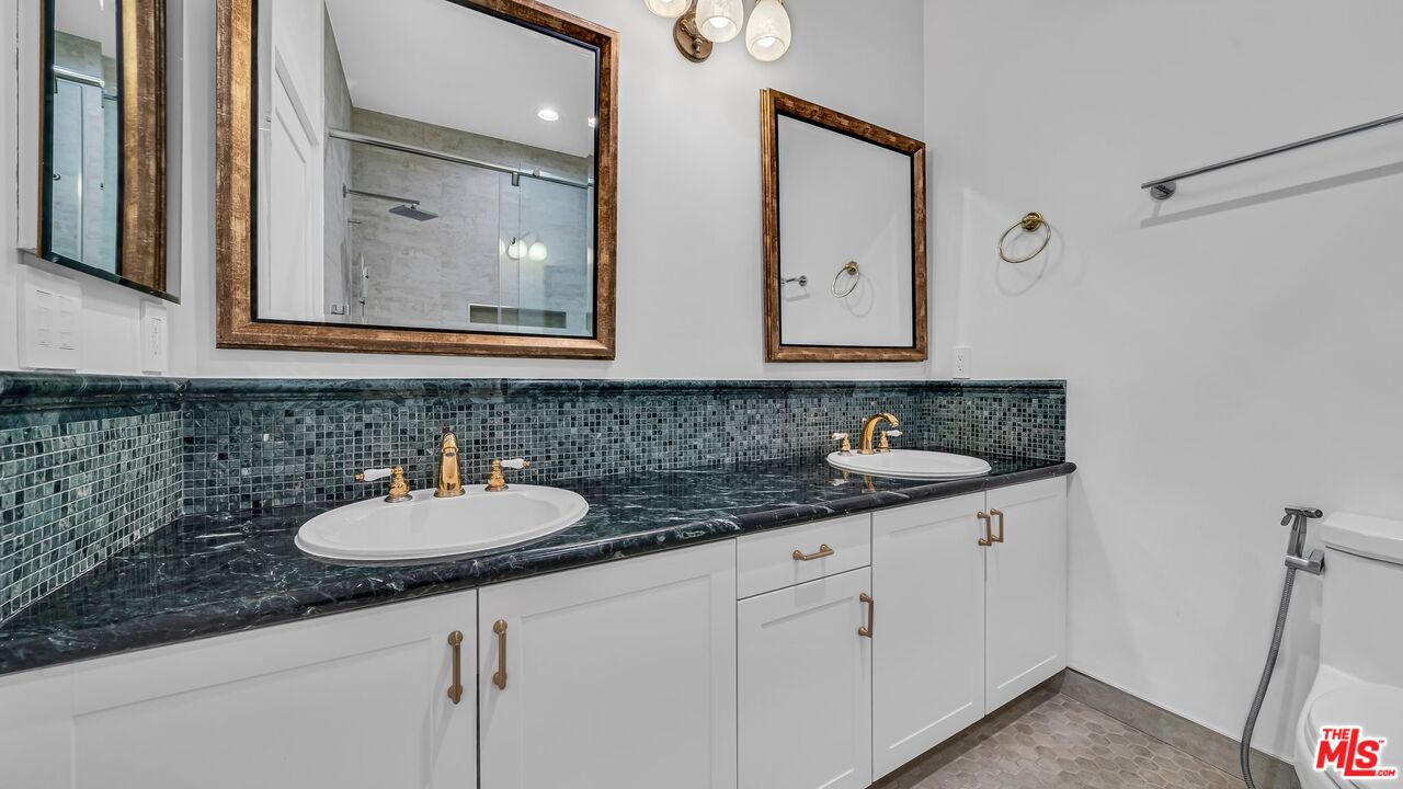 10475 Ashton Ave Unit: 302