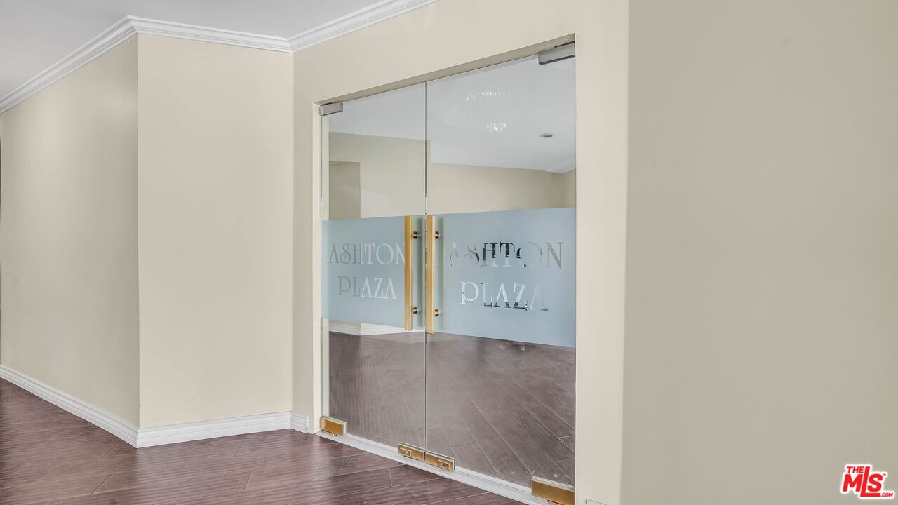 10475 Ashton Ave Unit: 302