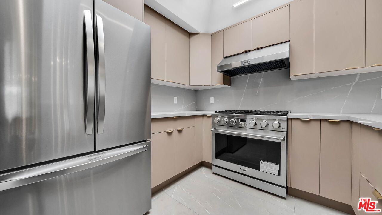 10475 Ashton Ave Unit: 302
