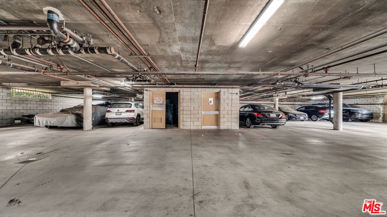10475 Ashton Ave Unit: 302