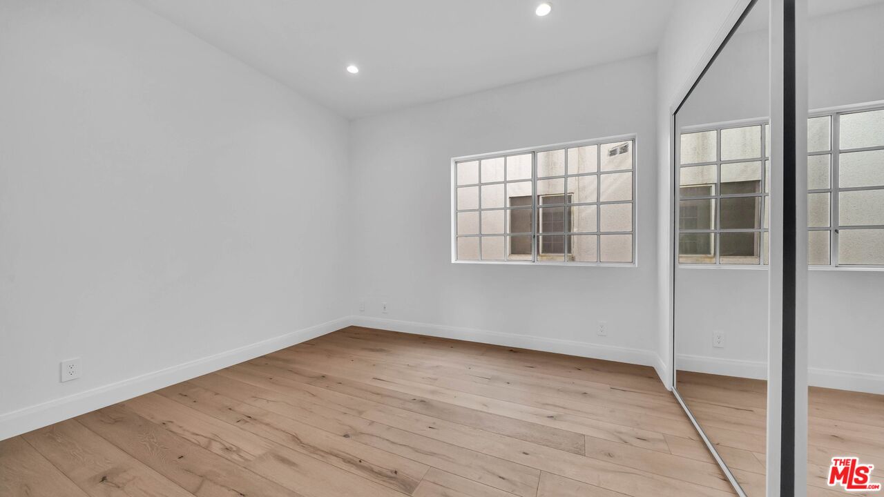 10475 Ashton Ave Unit: 302