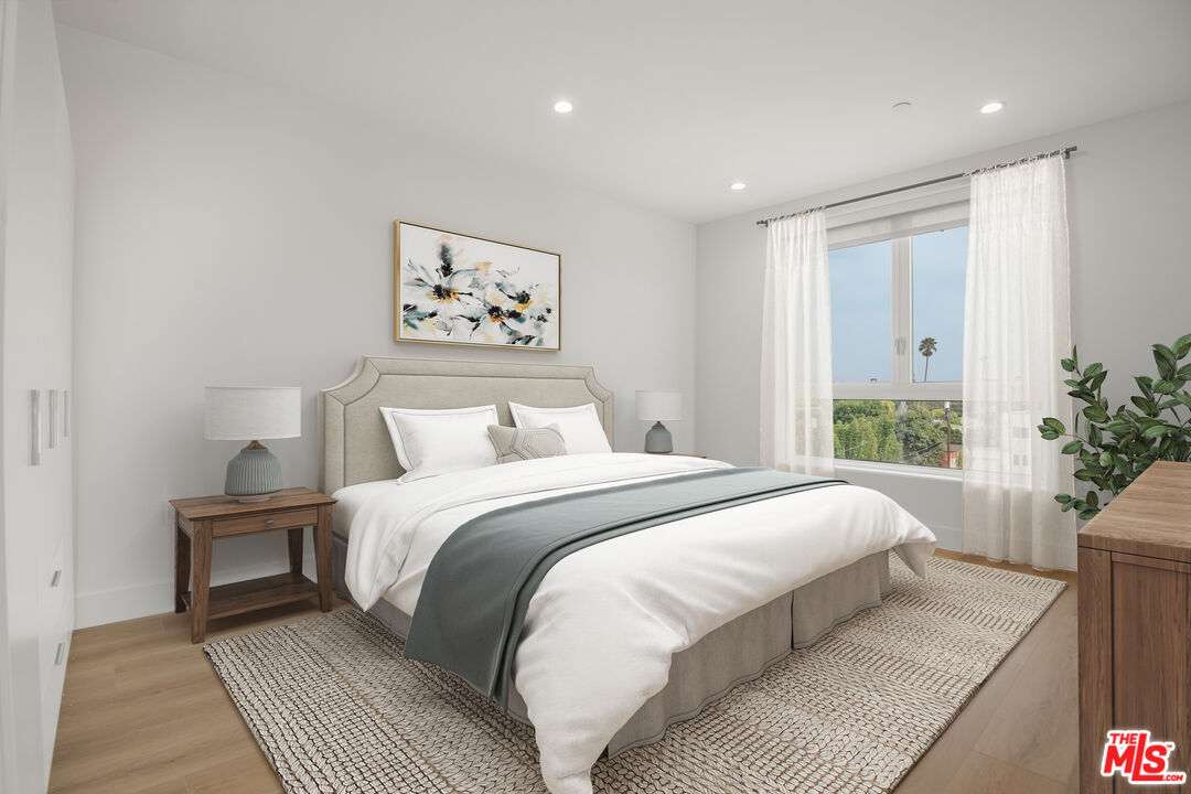 4418 S Slauson Ave Unit: 401