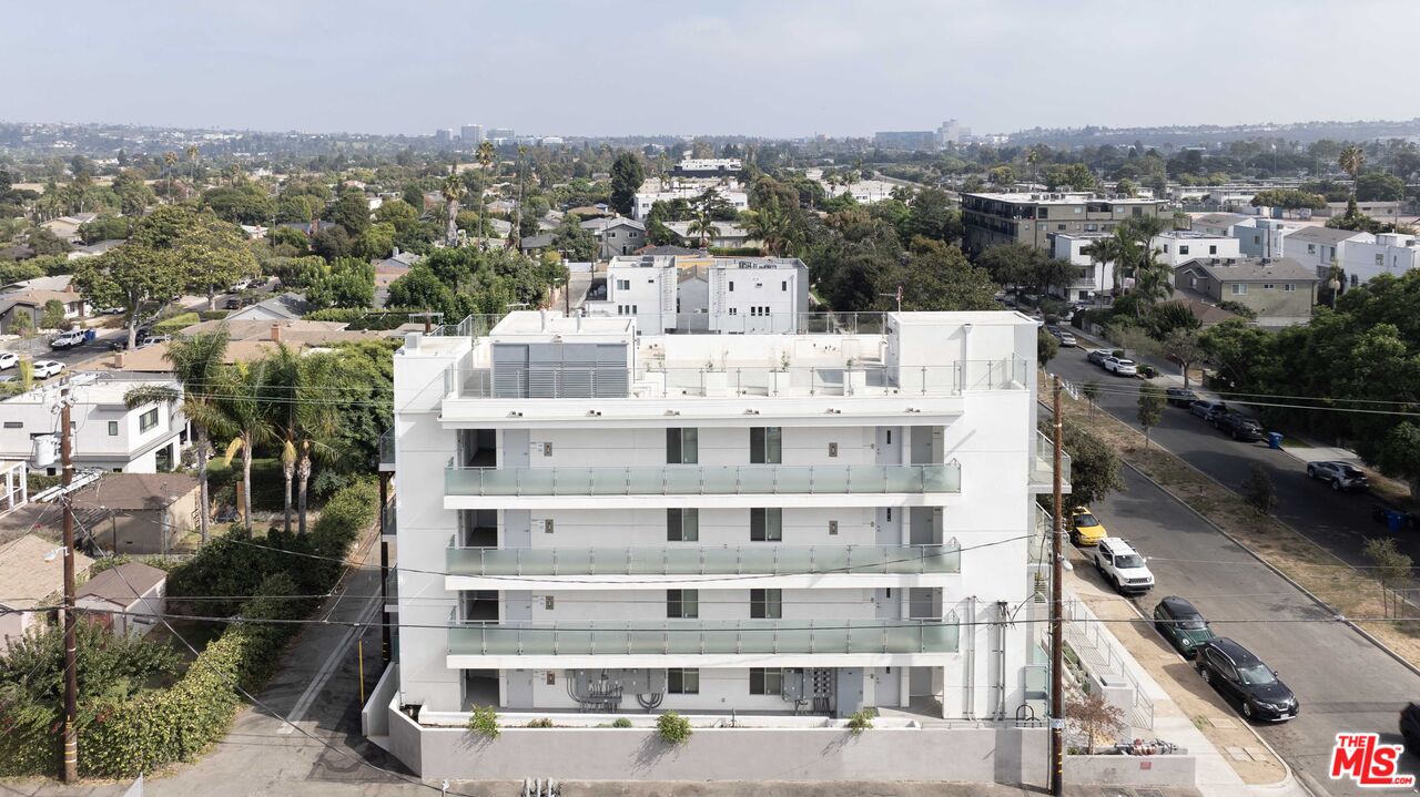 4418 S Slauson Ave Unit: 401