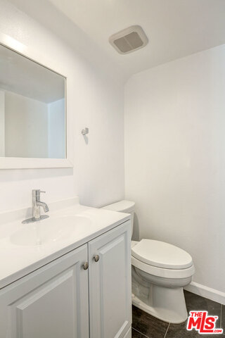 11823 AVON WAY Unit: 104