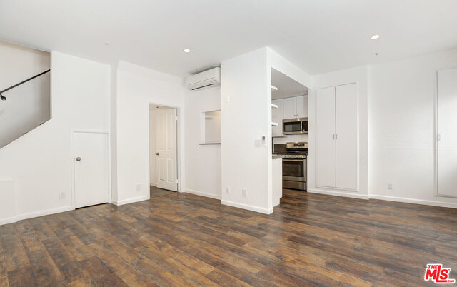 11823 AVON WAY Unit: 104