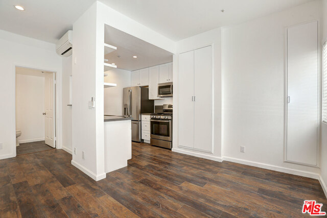 11823 AVON WAY Unit: 104