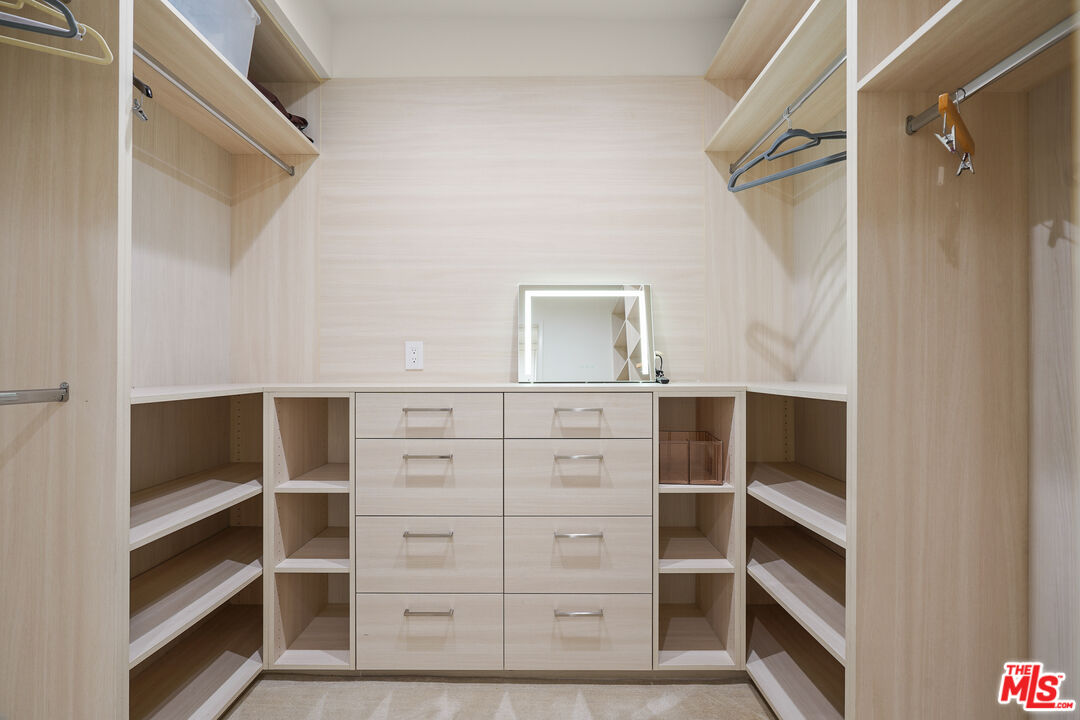 2122 Century Park Ln Unit: 410