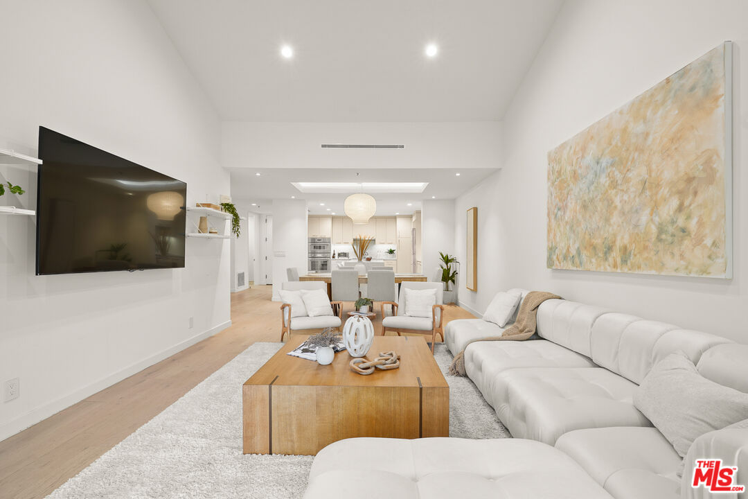 2122 Century Park Ln Unit: 410