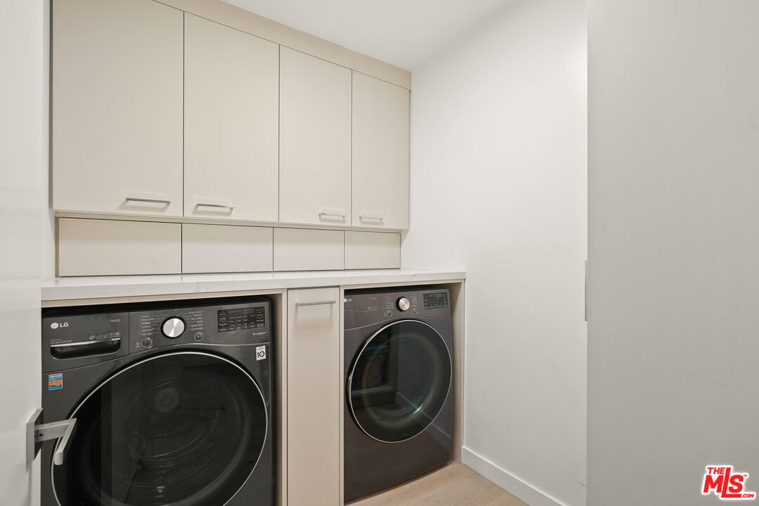 2122 Century Park Ln Unit: 410