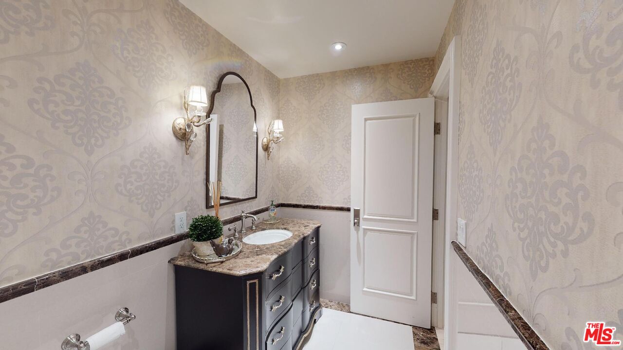 10120 Empyrean Way Unit: 102