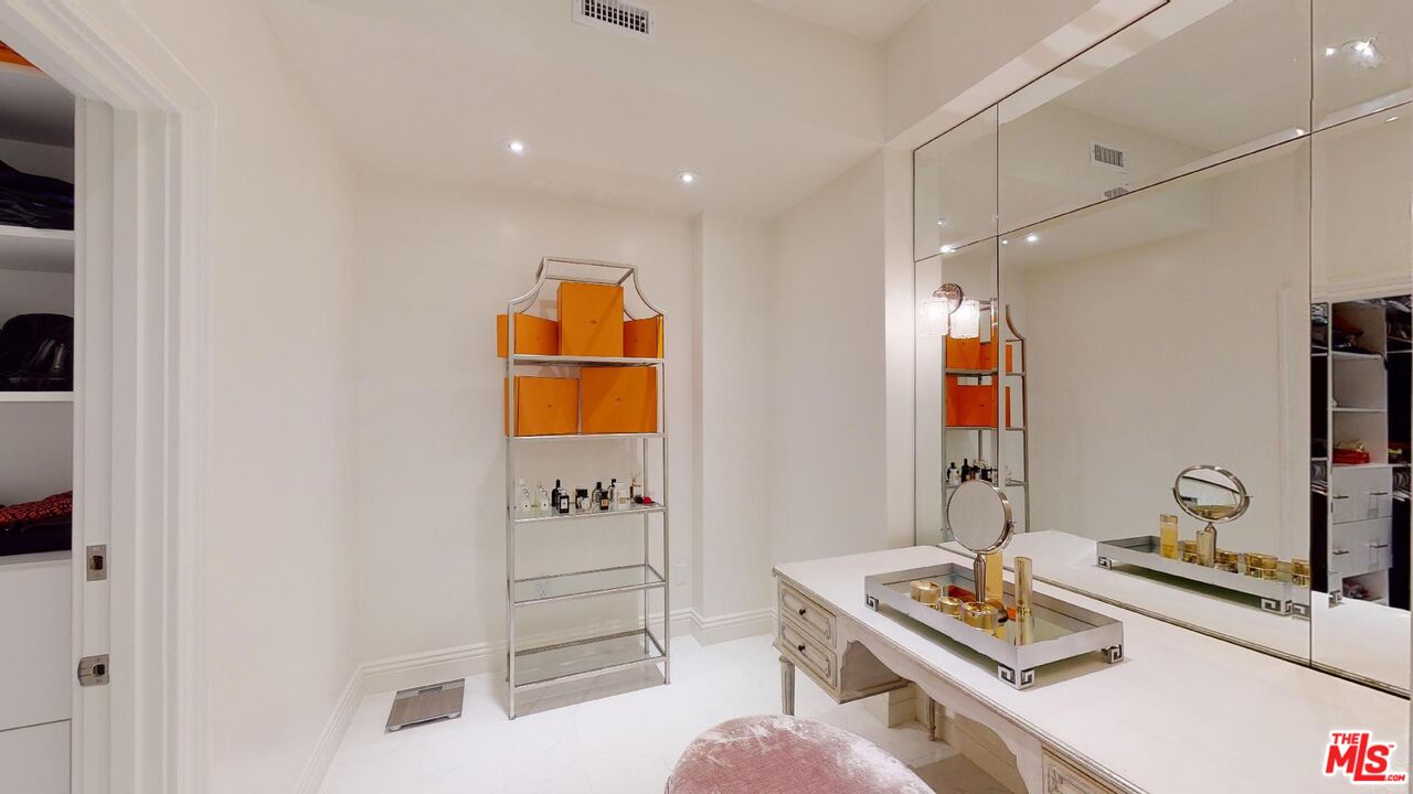 10120 Empyrean Way Unit: 102