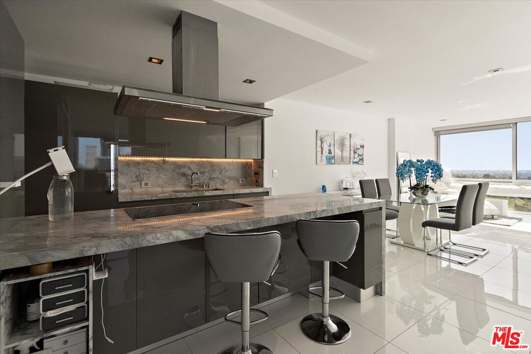 2222 Avenue Of The Stars Unit: 1203