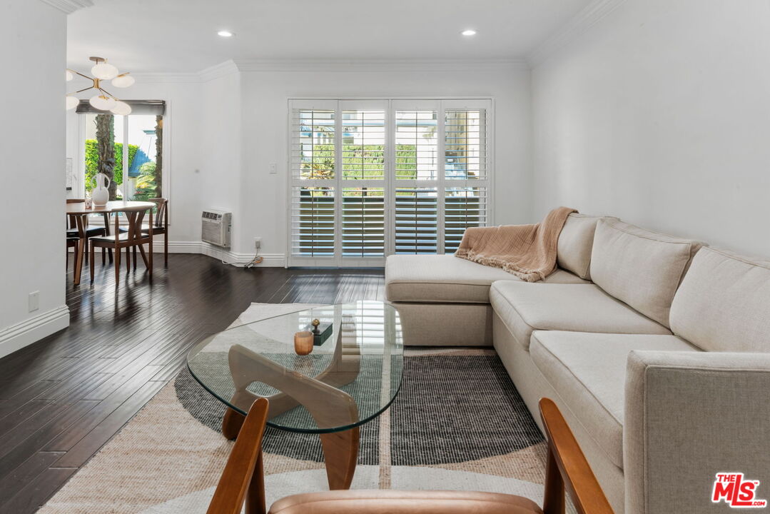 11646 Chenault St Unit: 2