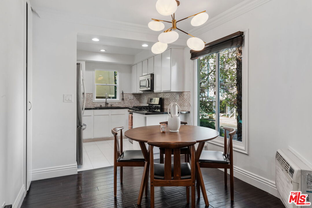 11646 Chenault St Unit: 2