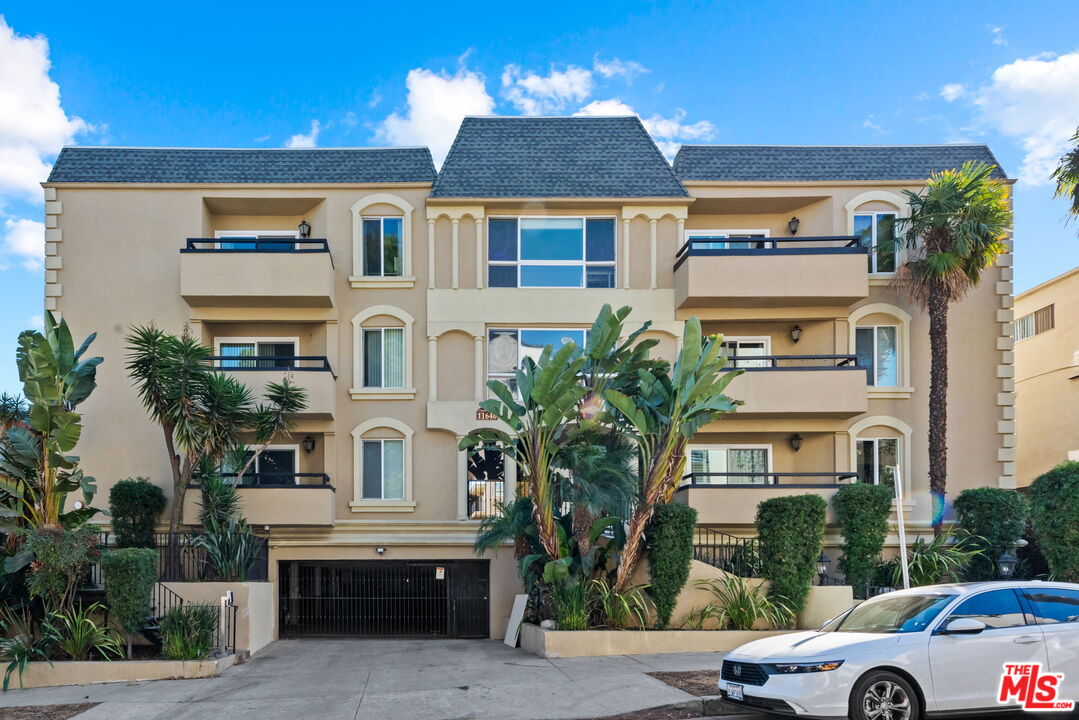 11646 Chenault St Unit: 2