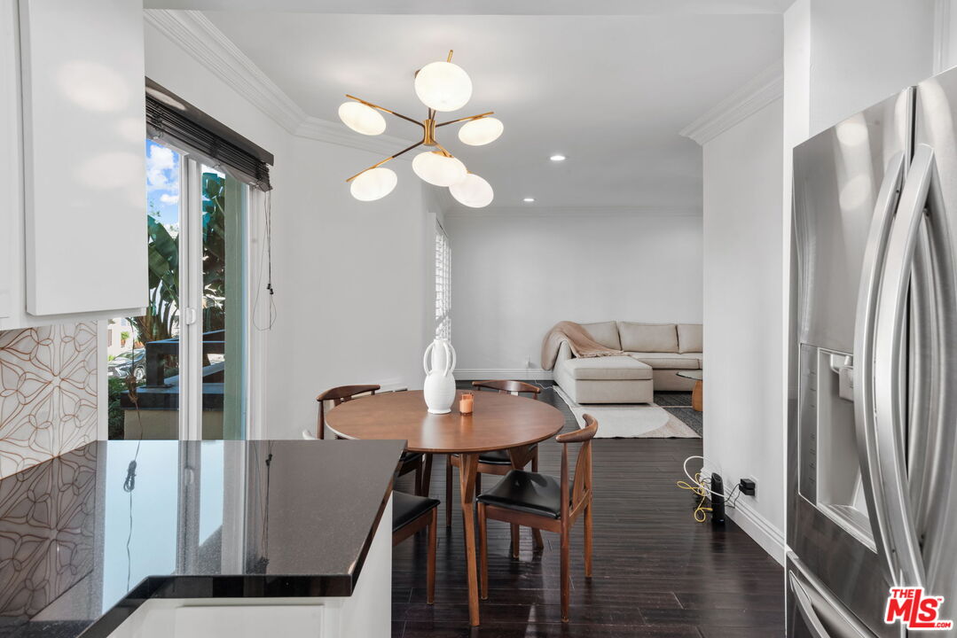 11646 Chenault St Unit: 2