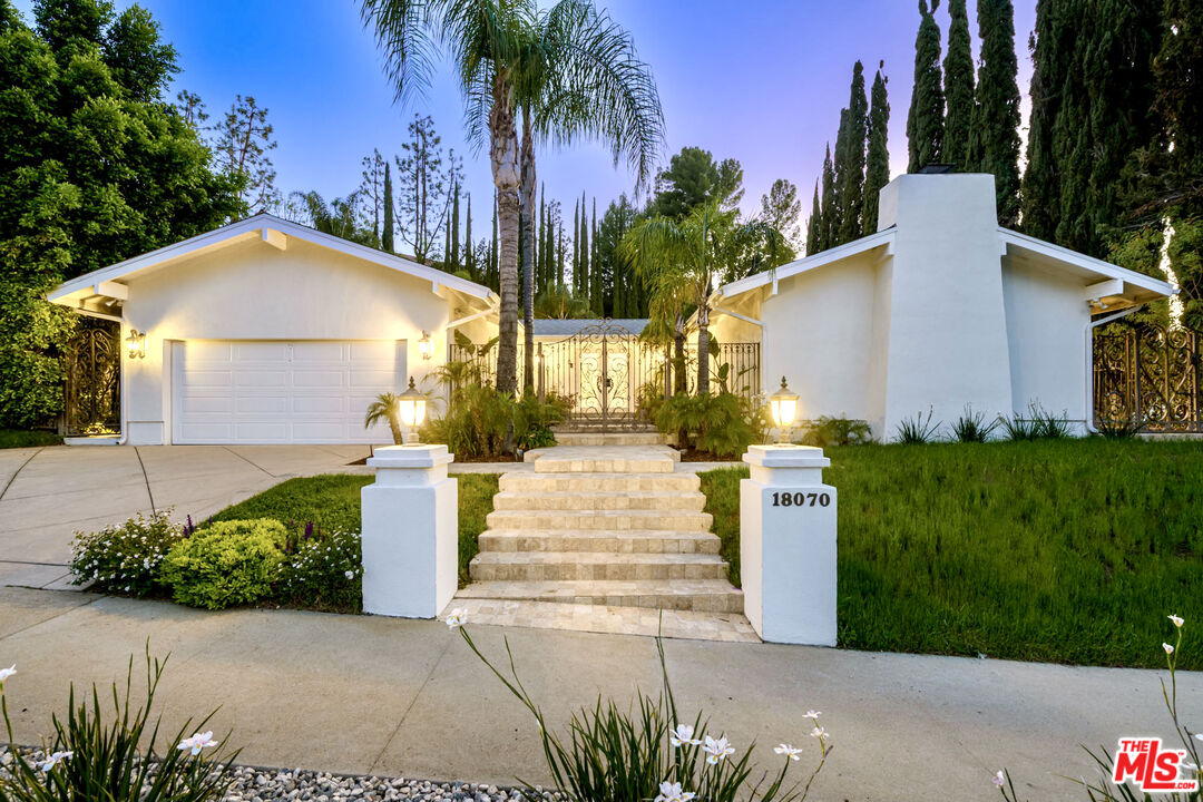 18070 Lake Encino Dr
